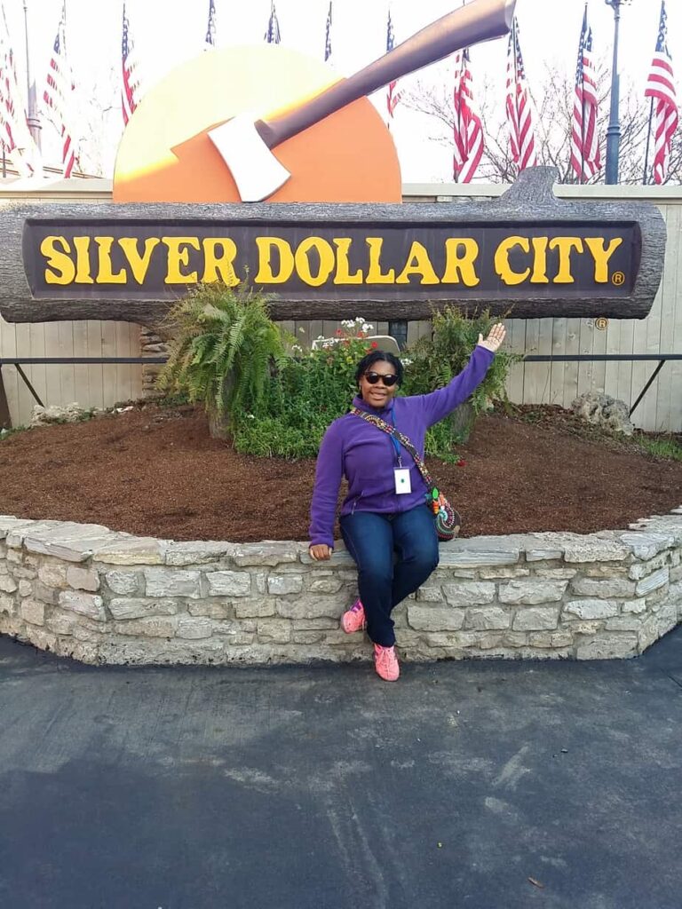Silver-Dollar-City