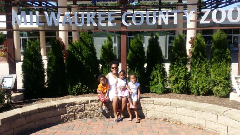 Milwaukee County Zoo - Houseful Of Nicholes