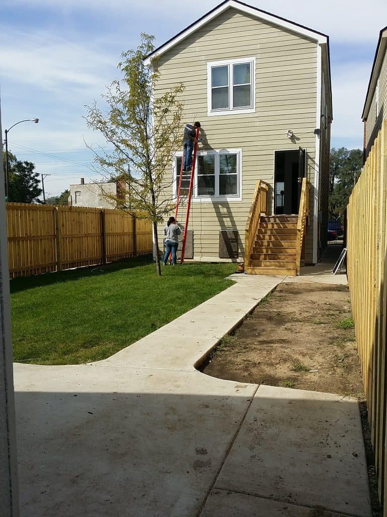 Houseful Of Nicholes Backyard