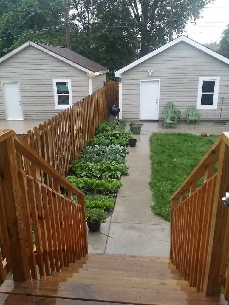Houseful Of Nicholes Backyard Garden 