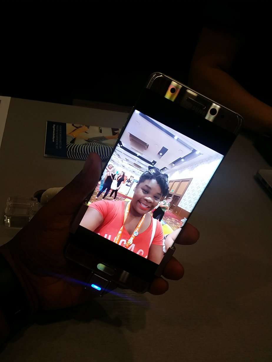 Samsung Galaxy Note 7 at the Best Buy booth at #BlogHer16