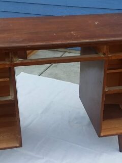 Stripping a work desk