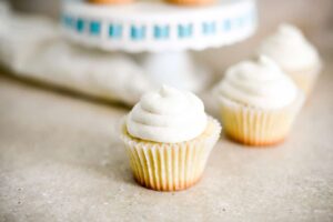 The Best Vanilla Cupcakes