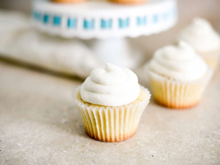 The Best Vanilla Cupcakes