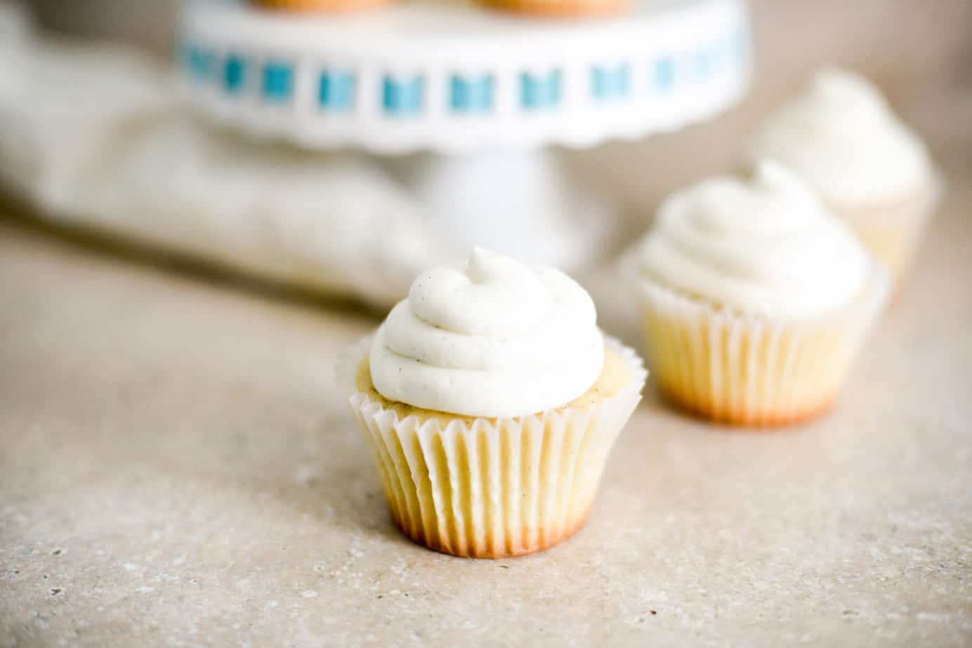 The Best Vanilla Cupcakes