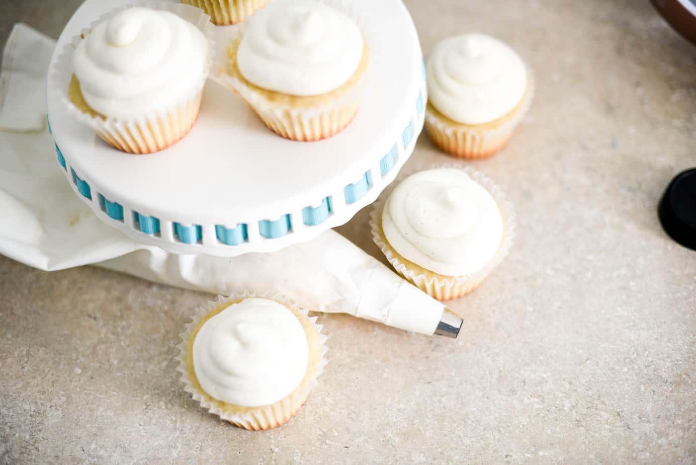 The Best Vanilla Buttermilk Cupcakes 