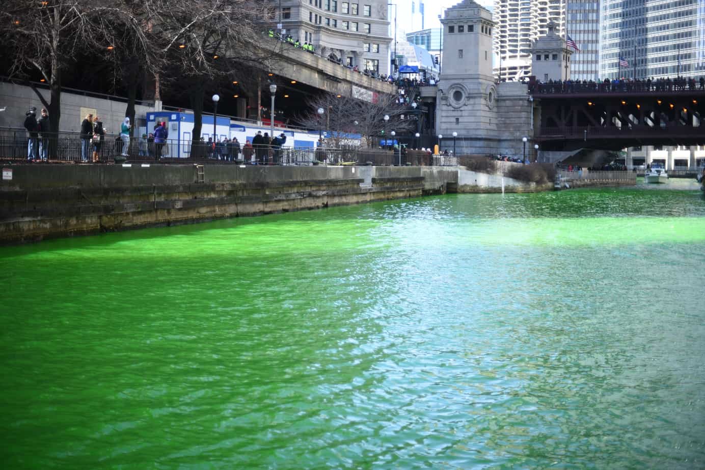 Dyeing the Chicago River Green 