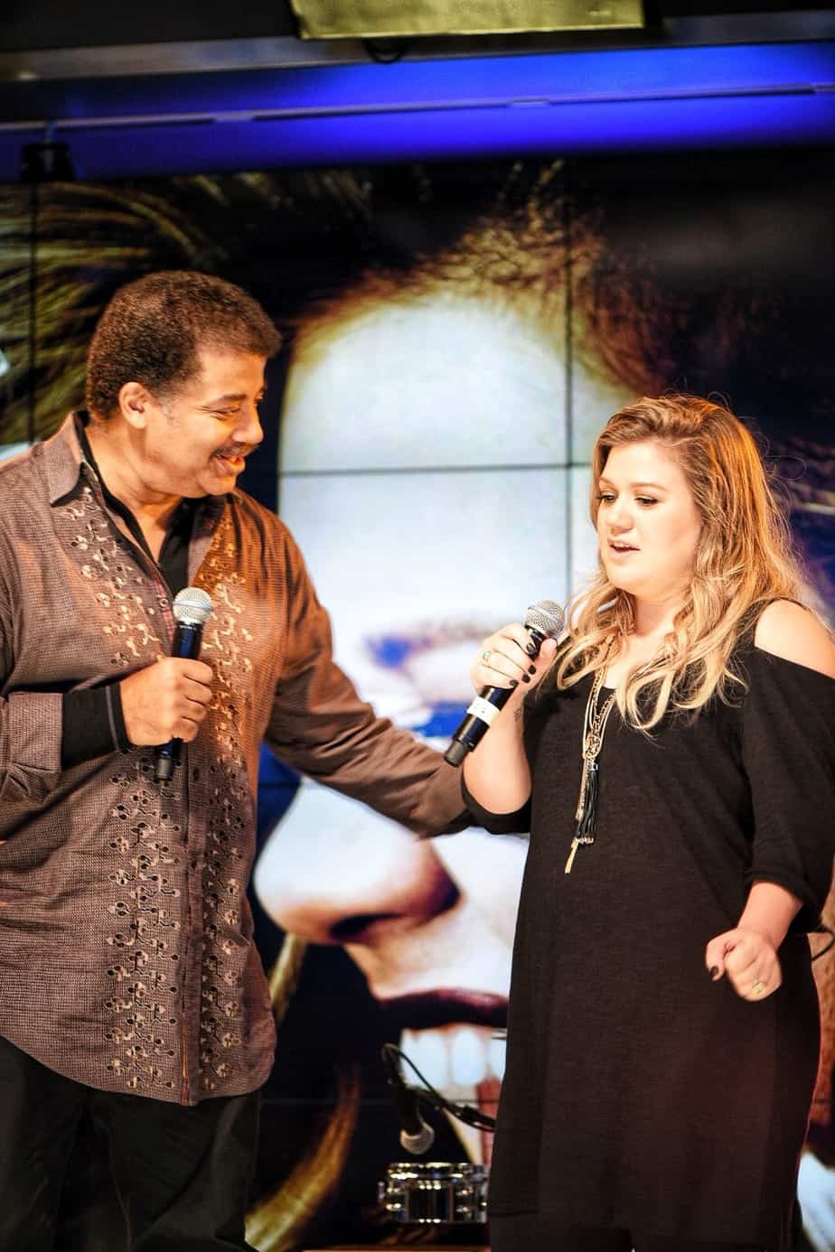 Neil deGrasse Tyson and Kelly Clarkson discuss her new album, the Meaning of Life