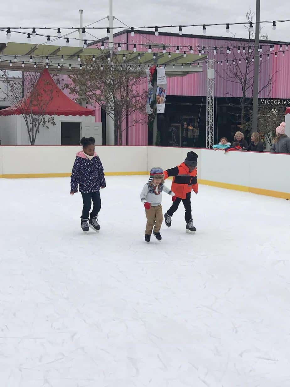 Holiday Fun at Oakbrook Center 