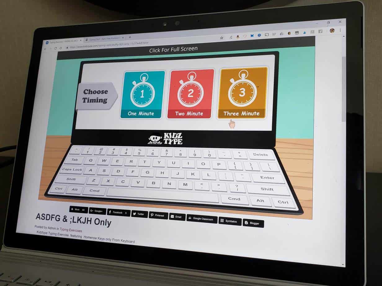 Teach your children to type online with Kidz Type online typing program.
