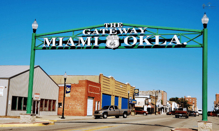 With 432 miles of drivable road - Oklahoma is the longest stretch of Route 66 in the 8 states. Reading part 1 of our series will tell you why! #trippinwithfamily