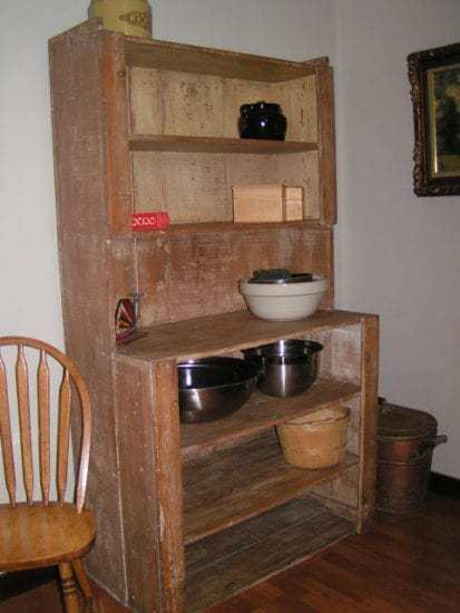 Homestead Blog Hop Feature - Free Furniture and DIY Restoration