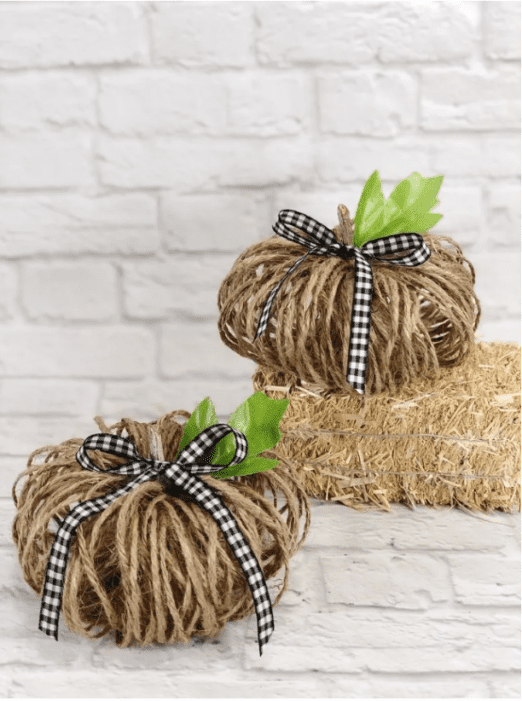 Homestead Blog Hop Feature - 5 Minute Twine Pumpkin 