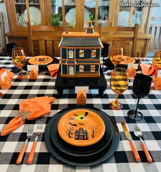 Homestead Blog Hop Feature - Haunted House Tablespcape