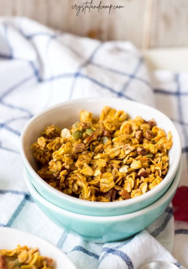 Homestead Blog Hop Feature - Pumpkin Granola Recipe