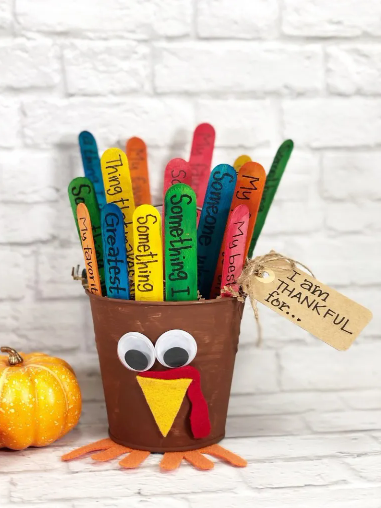 Homestead Blog Hop Feature - Craft Stick Thankful Bucket