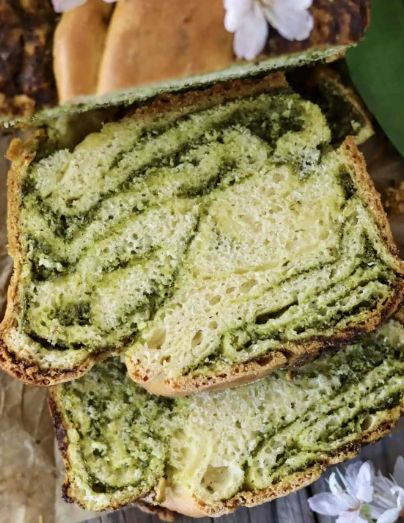 Homestead Blog Hop Feature - Wild Garlic Bread