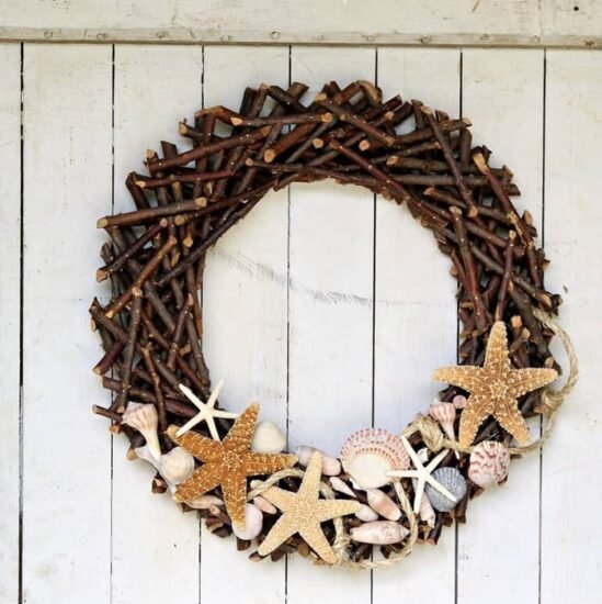 Homestead Blog Hop Feature - How to Make a Seashell Wreath
